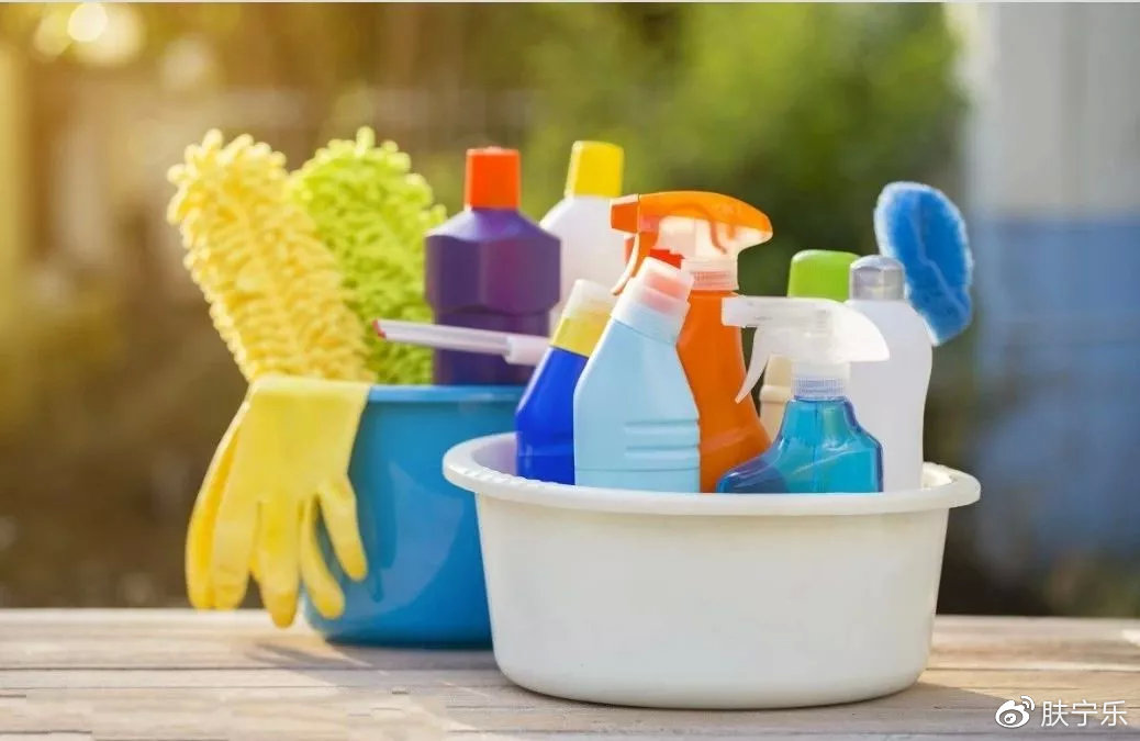 危險！這些常見日用品會刺激銀屑病，紡織品尤為關(guān)鍵